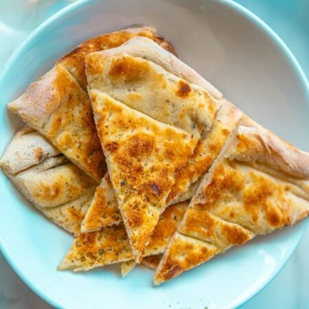 Pão low carb de frigideira fácil: receita pronta em 5min