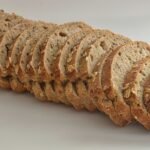 Close-up of sliced whole grain bread, perfect for a delicious and nutritious breakfast.